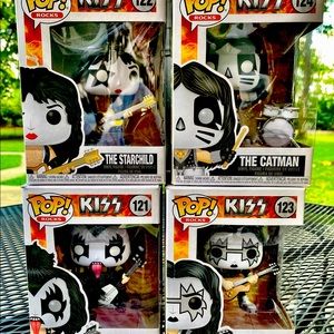 Kiss Funk Pops